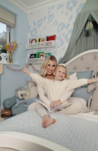 Billie Faiers X TMN