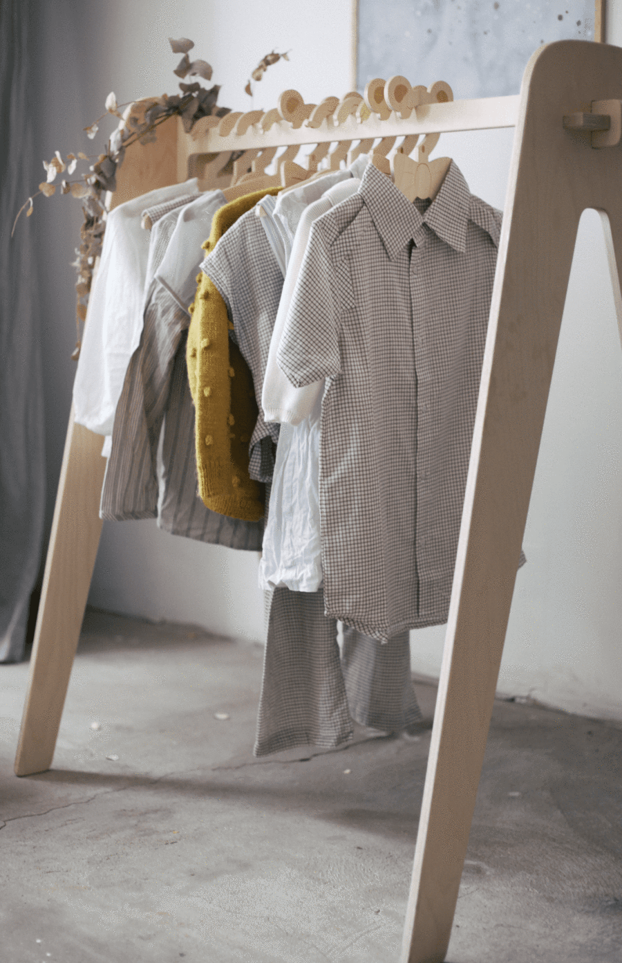 Loullou Wooden Clothes Rail