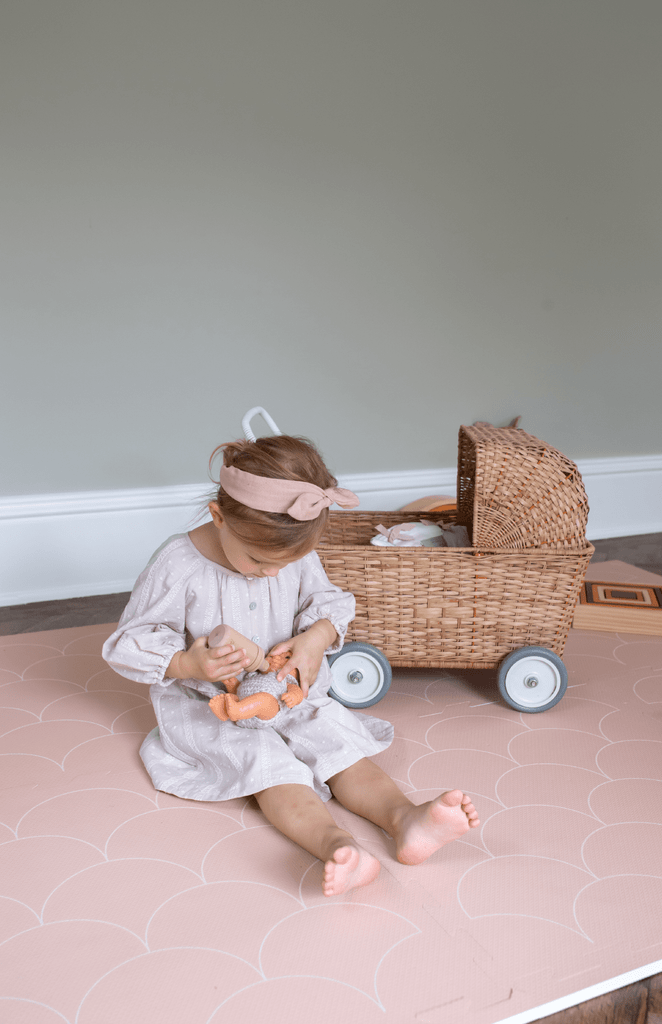 The Modern Nursery Printed Playmat - Rose Scallops