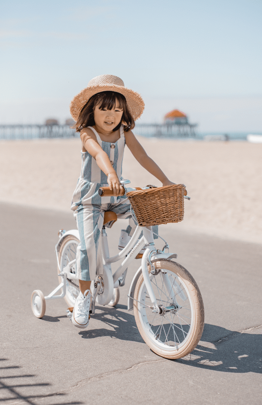 Banwood Classic Pedal Bike - White